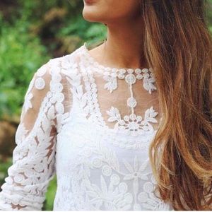 Beautiful mesh/lace top
